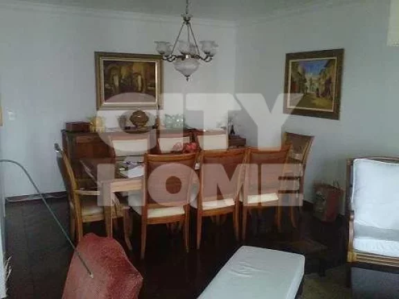 Imagem Cobertura com 380m² na Vila Nova Conceição. Amplo living em madeira tábuas de ipê em "L" para 0...