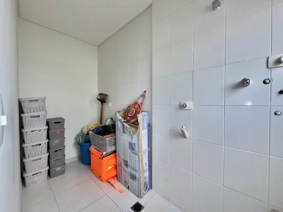Imagem Apartamento para Venda em São José dos Pinhais, São Domingos, 2 dormitórios, 1 suíte, 2 banheiros, 1 vaga