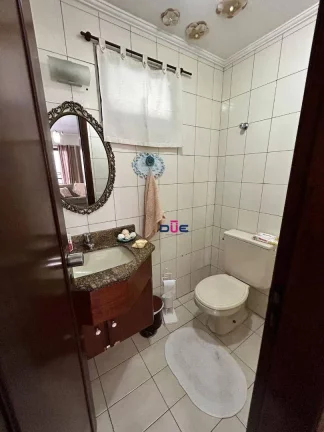 Imagem Apartamento com 3 dormitórios à venda, 127 m² por R$ 950.000,00 - Pompéia - Santos/SP