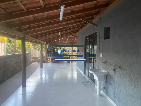 Imagem Sobrado moderno Condomínio Pontal do Lago, 3 dormitórios sendo 1 suíte, linving 3 ambientes, Delfinópolis - MG