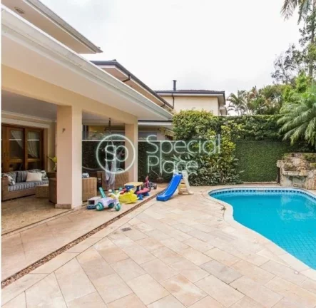 Imagem Clean e espaçosa.! Sala Estar voltada para Jardim com Piscina e Churrasqueira. 5 Dormitórios, send...
