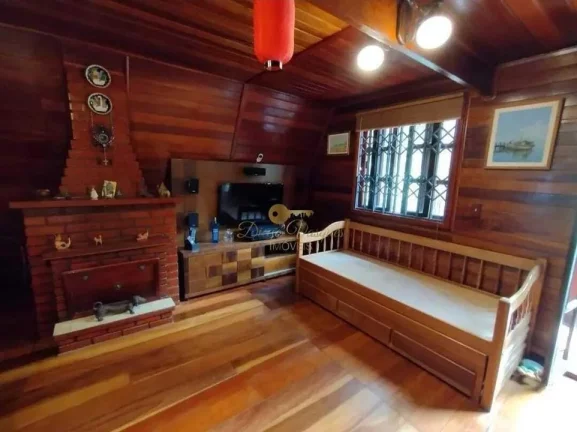 Imagem Casa para Venda em Teresópolis / RJ no bairro Cascata dos Amores