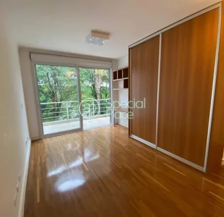 Imagem Casa à venda em Condomínio Brooklin *425m² privativos *Living com ambientes integrados *Lareira *...