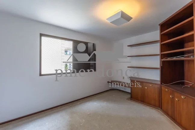 Imagem Apartamento alto padrão em Higienópolis com 230m², 3 suites e 3 vagas.