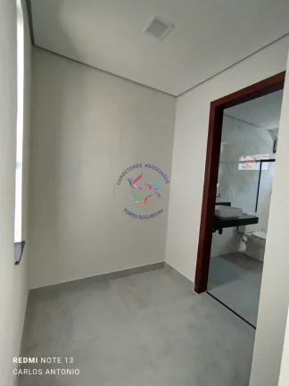Imagem CASA LINEAR COM 3 SUITES