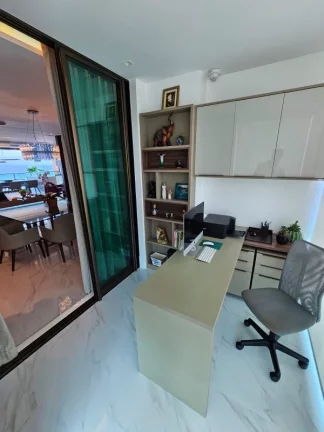 Imagem A 5ª Avenida Imóveis selecionou essa charmosa unidade no D'AZUR Odebrecht | Frente Mar | Torre PLAGE (melhor) | 4 suítes, 242,00 m² | Varanda Gourmet