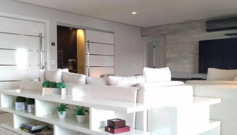 Imagem Apartamento 168M², 4Q, 3 Suítes, 4 Banheiros, 3 Vagas, Piscina, Academia, Salão de Festas e Jogos, Espaço Gourmet, Churrasqueira, Sauna, Playground.