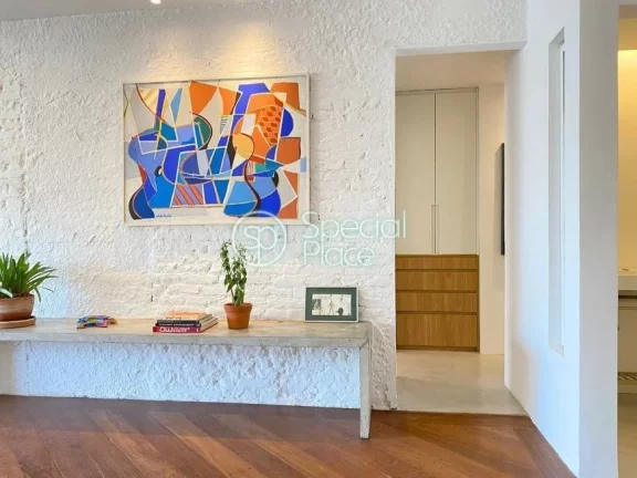 Imagem Lindo apartamento reformado em Higienópolis. São 185m² de área privativa, 03 suítes e 02 vagas ...