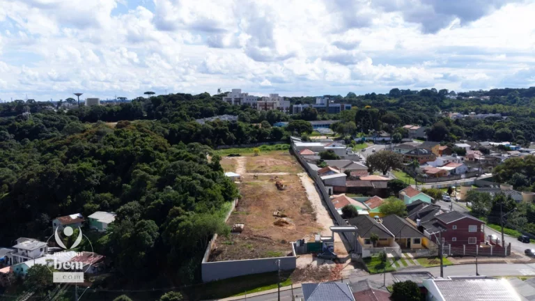 Imagem Terreno com 135 m² em Condomínio Fechado à venda por R$ 231.000 - Santa Cândida - Curitiba/PR