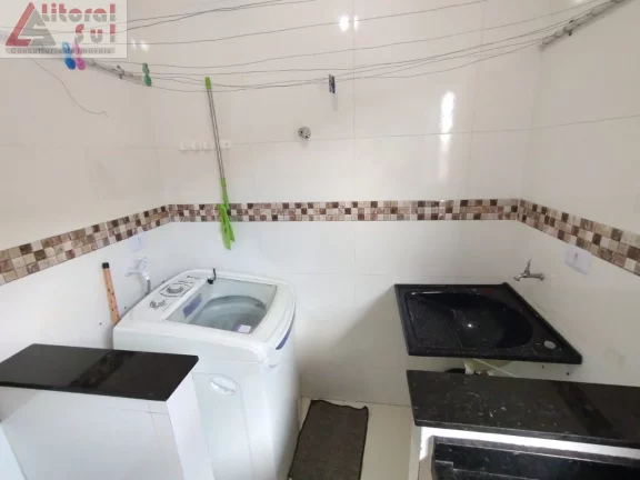 Imagem Casa em Condomínio para Locação em Praia Grande-SP no Bairro Sítio do Campo: 2 Quartos, 1 Sala, 1 Banheiro e 1 Vaga de Garagem!