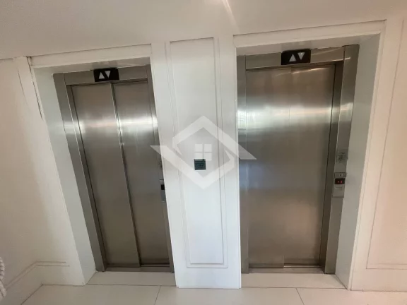 Imagem Apartamento de 4 Quartos para Venda na Barra da Tijuca com 407 m²