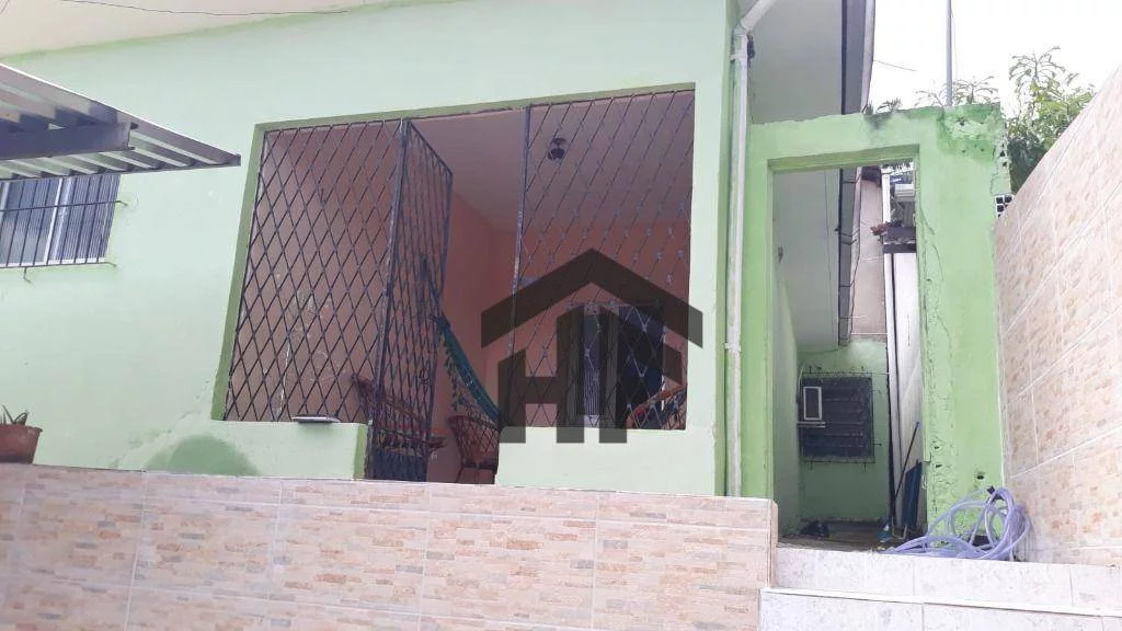 Casa com 3 Quartos à Venda, 180 m² em Dois Unidos - Recife
