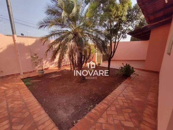 Imagem Casa com 3 dormitórios à venda, 230 m² por R$ 550.000,00 - Residencial Jardim Primavera - Itumbiara/GO