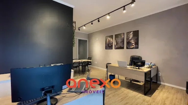 Sala Comercial Duplex em Localização Privilegiada!
