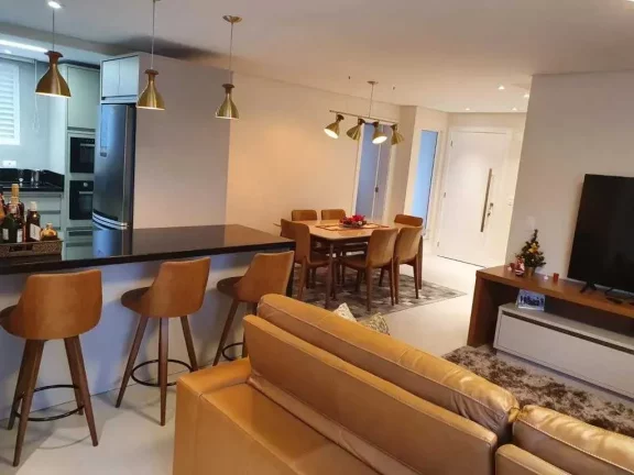 Imagem Apartamento mobiliado com 3 suítes e 2 vagas no Centro de Balneario Camboriu- SC