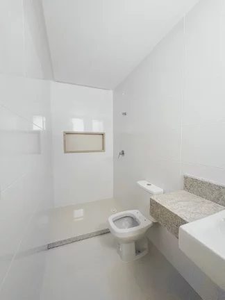 Imagem Apartamento Casa Alto Padrão, 02 Quartos, 01 Suite, 01 Vaga de Garagem, Ofurô, Praia do Morro, Guarapari - ES