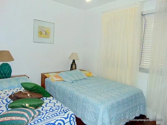 Imagem Pitangueiras - Uma quadra do mar - 135 m² úteis - Garagem.