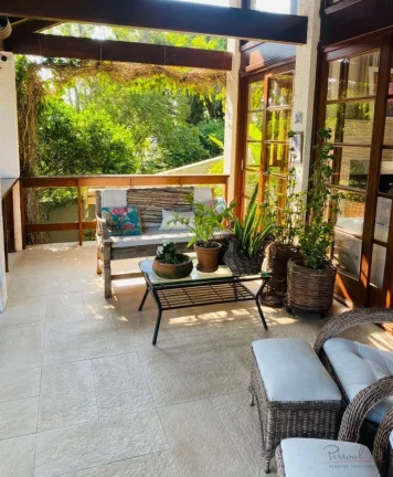 Imagem Essa casa incrível, tem uma identidade única, extremamente elegante, com muita luz e ventilação ...