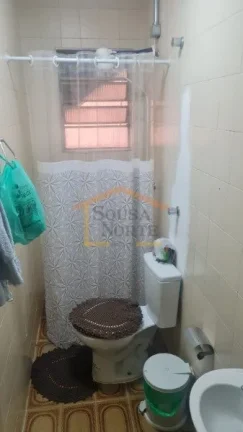 Imagem Sobrado com 198 m² de área construída, com elétrica e hidráulica atualizadas. Possui 2 dormitó...