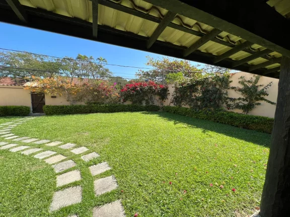 Imagem Vendo casa rústica, em ótimo estado de conservação, ótima localização