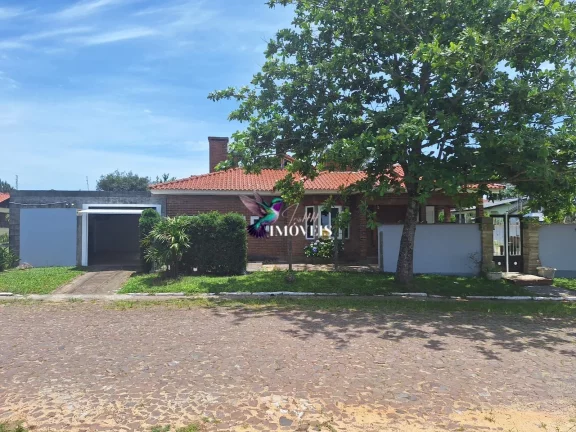 Imagem Casa à venda no bairro Centro - Torres/RS
