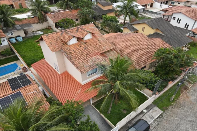 Imagem Casa duplex com cinco dormitórios em condominio fechado.