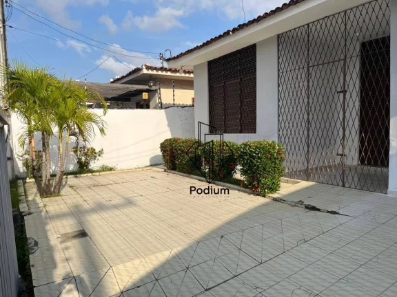 Imagem Casa com excelente localização no Bairro dos Estados a 250m do Shopping Sebrae - CA0214.