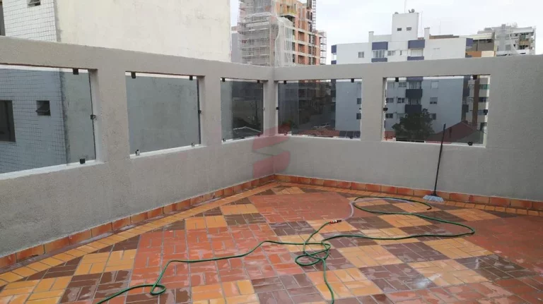 Imagem COBERTURA com 3 dormitórios à venda com 173.13m² por R$ 899.000,00 no bairro Bacacheri - CURITIBA / PR