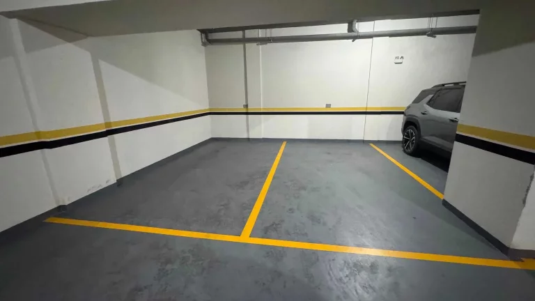 Imagem Apartamento com 3 dormitórios sendo 2 suítes e 2 vagas de garagem em Meia Praia Itapema/SC