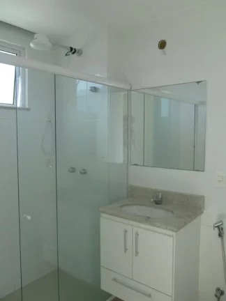 Imagem Apartamento com 2 dormitórios à venda, 90 m² por R$ 650.000,00 - Braga - Cabo Frio/RJ