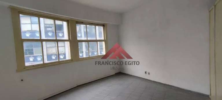 Imagem Sala comercial no Centro, na Avenida Ernani do Amaral peixoto,colada nas estação das barcas e terminal rodoviario,perto do forum,e shopings da cidade,