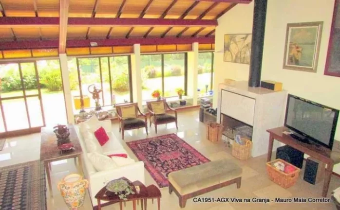 Imagem Casa Espetacular térrea com 5 quartos, Miolo da Granja Viana R$2.900.000