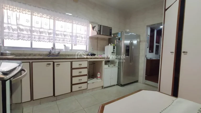 Imagem Casa térrea a venda no bairro Itapoan, Paulínia.

Excelente casa térrea com 540 metros de terreno...