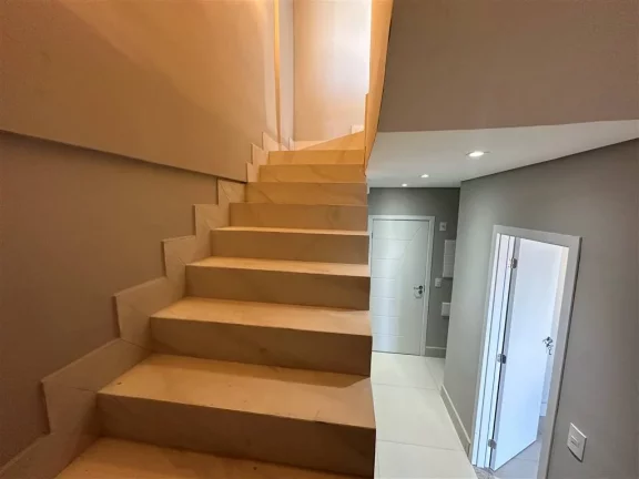 Imagem APARTAMENTO COM 218.7 m² - GUILHERMINA - PRAIA GRANDE SP
