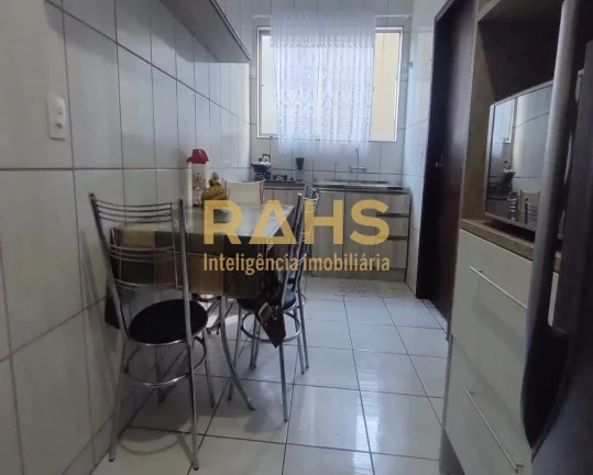 Imagem Apartamento 1 suíte mais 3 quartos no Centro em Joinville - SC por R$480.000,00. Conta com uma exce...