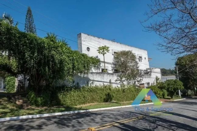 Imagem Casa com 4 Quartos e 2 banheiros à Venda, 235 m² por R$ 800.000,00