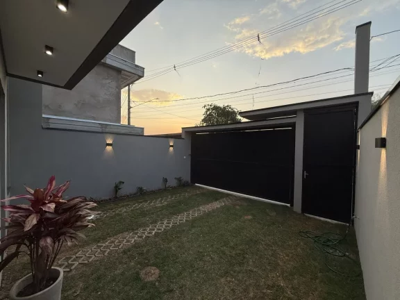 Imagem Casa de Luxo com Automação e Piscina com LED no Nova Jaguari