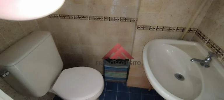 Imagem Apartamento com sala dois quartos ,lavabo,wc social e vaga de gargem na escritura em localização previlegiada em santa Rosa(pé pequeno)próximo a todo