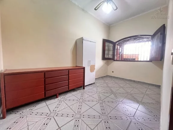 Imagem Sobrado com Piscina e Área Gourmet – 3 Dorms | 384m² de Terreno | R$ 879.000