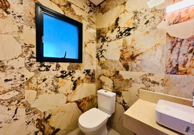 Imagem Refúgio Contemporâneo na Vila Siomara: Design, Terreno Plano e o Silêncio das Araucárias
