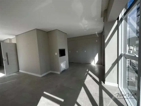 Imagem Apartamento 2 dormitórios para Venda em Balneário Camboriú / SC no bairro Centro