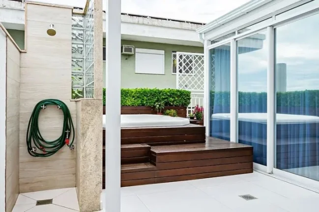 Imagem Cobertura com 3 dormitórios à venda, 250 m² por R$ 1.650.000,00 - Canasvieiras - Florianópolis/SC