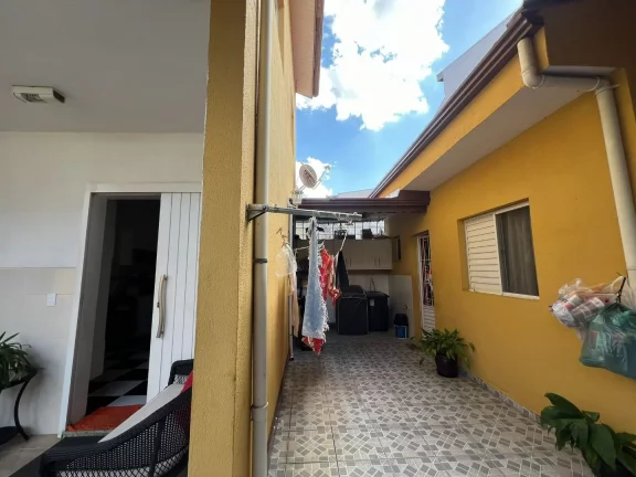 Imagem Sobrado com 4 dormitórios à venda, 154 m² por R$ 899.000,00 - Colônia - Jundiaí/SP
