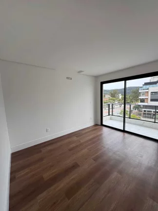 Imagem Cobertura Duplex com 2 suítes e 1 vaga de garagem - Canto Grande em Bombinhas/SC