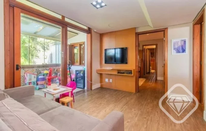 Imagem Apartamento Exclusivo com Terraço e Vista para o Pôr do Sol

Brilhante Imóveis apresenta um apart...