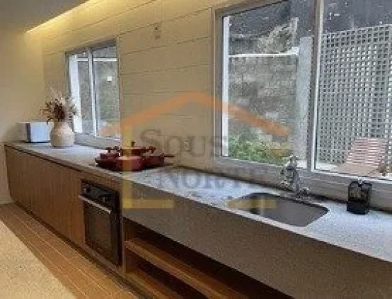 Imagem Apartamento com 1 dormitório, cozinha, banheiro, 26m².

Condomínio com lavanderia, salão de fest...