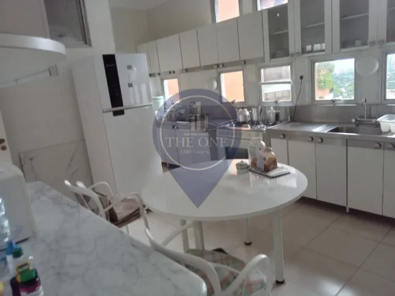 Imagem Aluguel de Cobertura Luxuosa no Jardim Paulista, São Paulo-SP: 3 Quartos, 1 Suíte, 2 Salas, 2 Banheiros, 2 Vagas de Garagem e 201m² de Área!