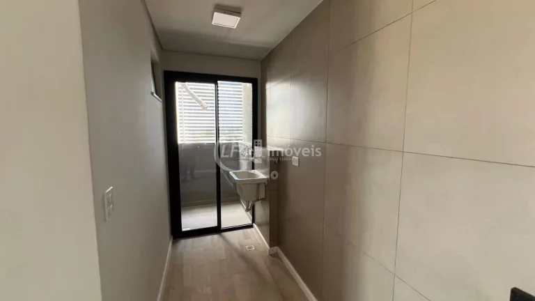 Imagem Apartamento à venda em Campo Grande-MS, bairro Tiradentes: 2 quartos, 1 suíte, 1 sala, 2 banheiros, 2 vagas de garagem, 59,38m².