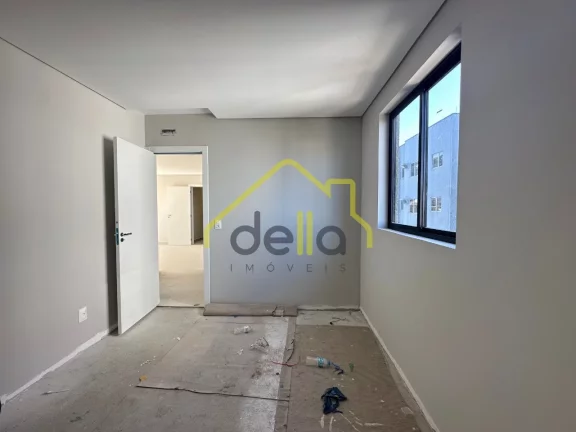 Imagem Apartamento com 3 Dormitorios e 2 vagas de garagem no bairro Saguaçu.