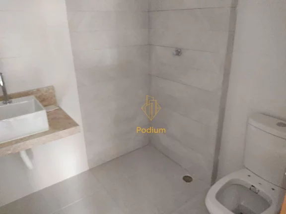 Imagem Casa Tríplex em condomínio fechado no Marítimus Club a 230m da praia de Poço- CA0115